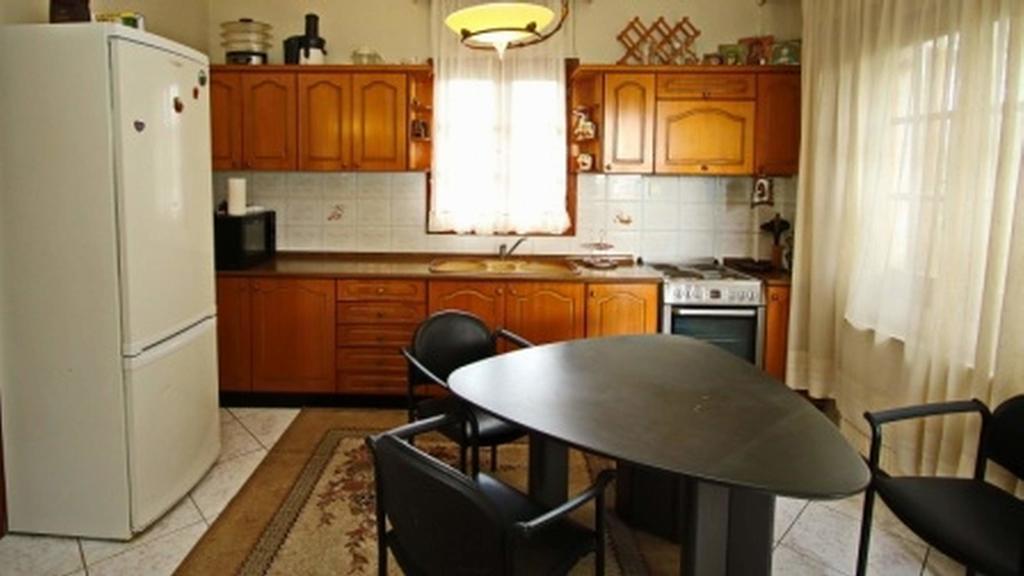 Nea Peramos Large Apartment Near The Beach المظهر الخارجي الصورة